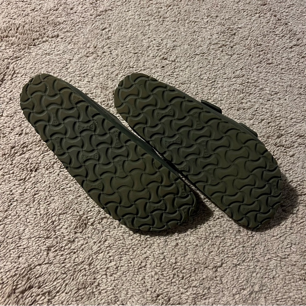 Birkenstock Size 39 Arizona Eva Plastic Sandals Dark Green 39 (8-8.5 women's) - Picture 2 of 7
